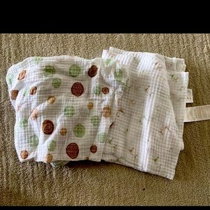 Baby swaddle